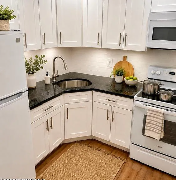 86 Arrowood Rd #K — Photo 2