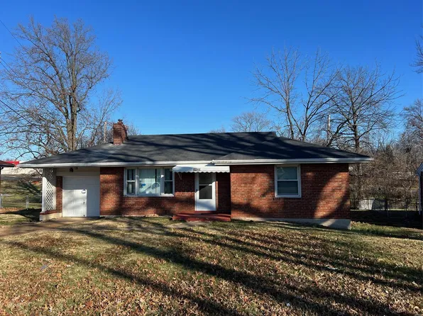 9244 Hathaway Dr, Saint Louis, MO 63136