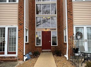 1332 Holgate Dr Unit G5, Ballwin, MO 63021