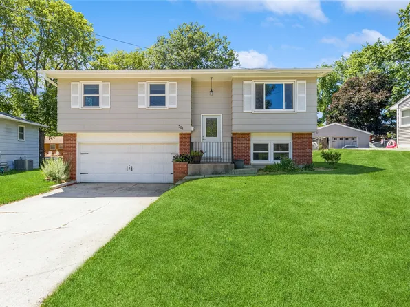 311 W 15th St N, Newton, IA 50208