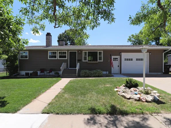 4703 Wentworth Dr, Rapid City, SD 57702