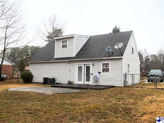 2nd image of 1020 Beauvoir Dr