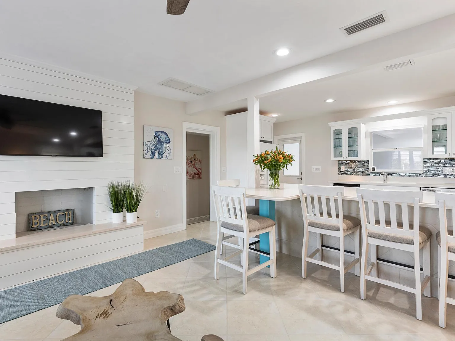 257 Benjamin Franklin Dr — Photo 4