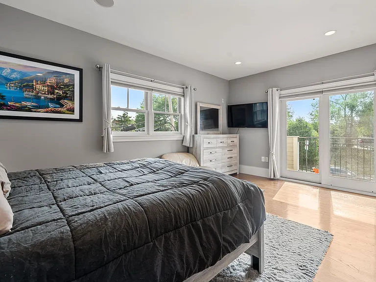 11 Howell St #2 — Photo 12