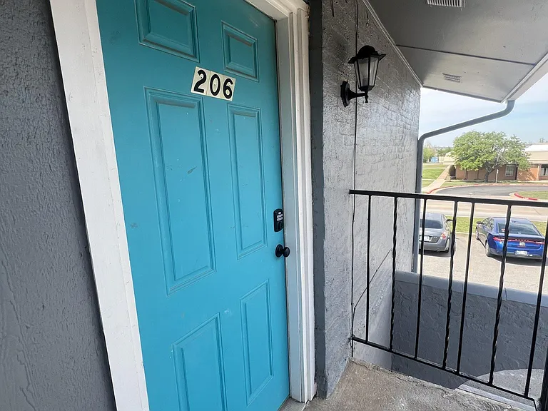 Northwood Apartments — Photo 32