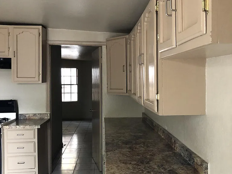 4118 Cedar Ave — Photo 4