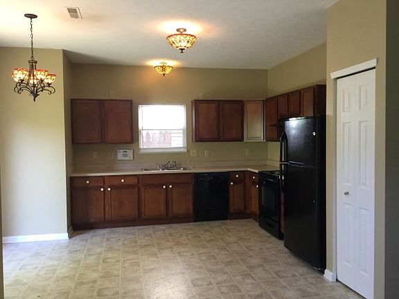 4th image of 11379 Pegasus Dr