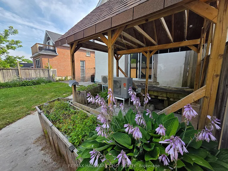 28 Matchedash St N #3 — Photo 21