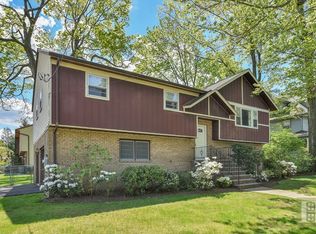 305 Valley Rd, Montclair, NJ 07042