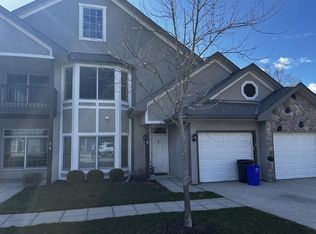 N30W23082 Pineview Way UNIT 5, Pewaukee, WI 53072