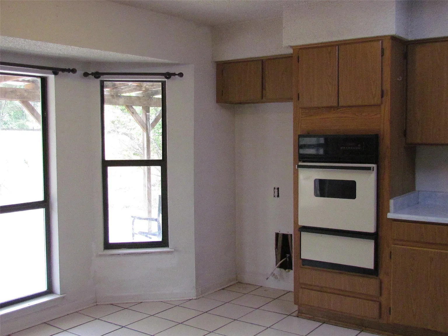 3 bed, 2.0 bath, 1628 sqft, $1,700 — Photo 4