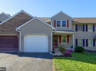 51 Park View Dr, Reinholds, PA