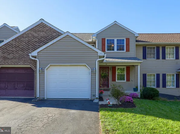 51 Park View Dr, Reinholds, PA 17569