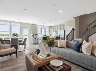 9265 Larimar Trl, Eden Prairie, MN 55347