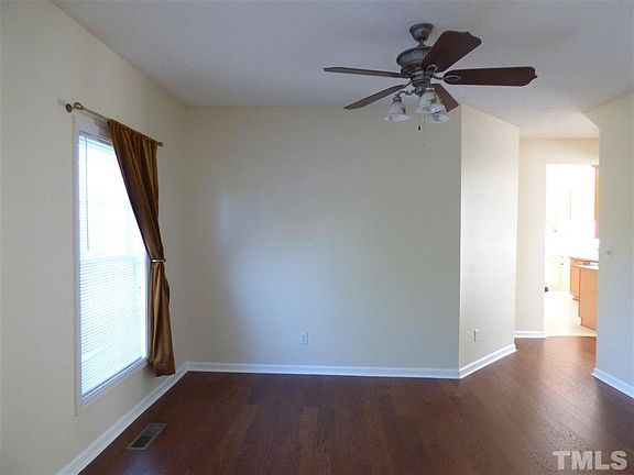 5th image of 607 Westminster Dr