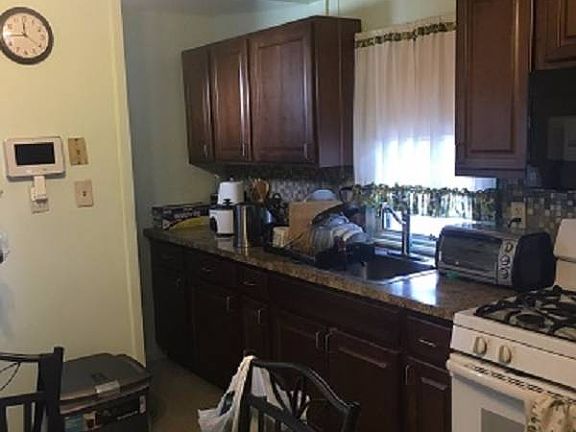 5th image of 1823 E 51st St