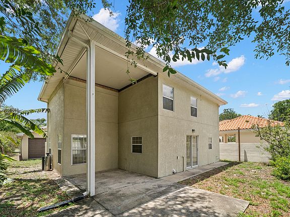 4th image of 2719 N Royal Ct