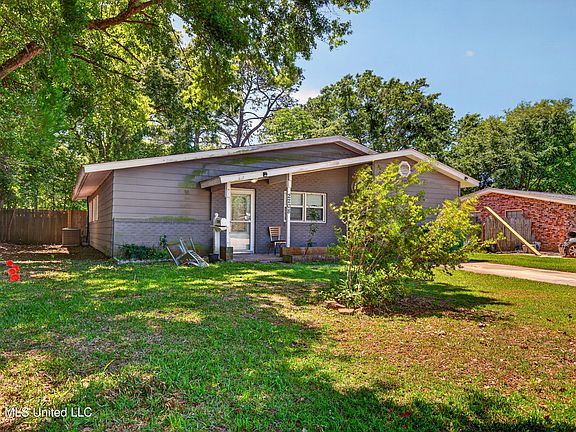 4th image of 2208 Kingsberry Ave