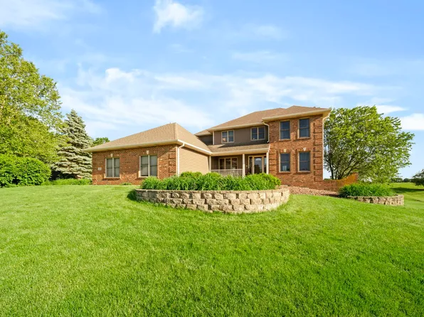 1609 Elm St, Spring Grove, IL 60081