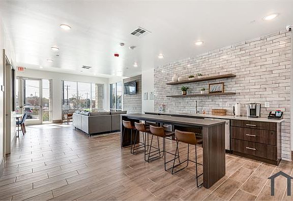 4th image of 522 Everest Ave #1-310