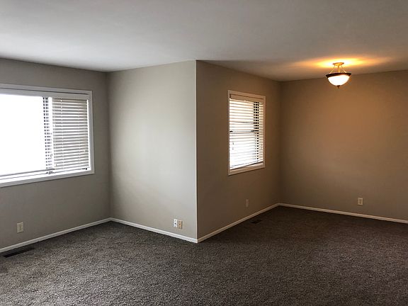 Formal living/dining