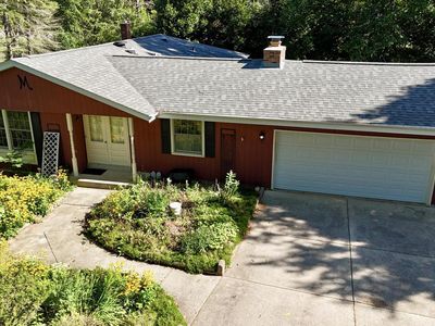 10134 Flagstone DRIVE, Cedarburg, WI, 53012