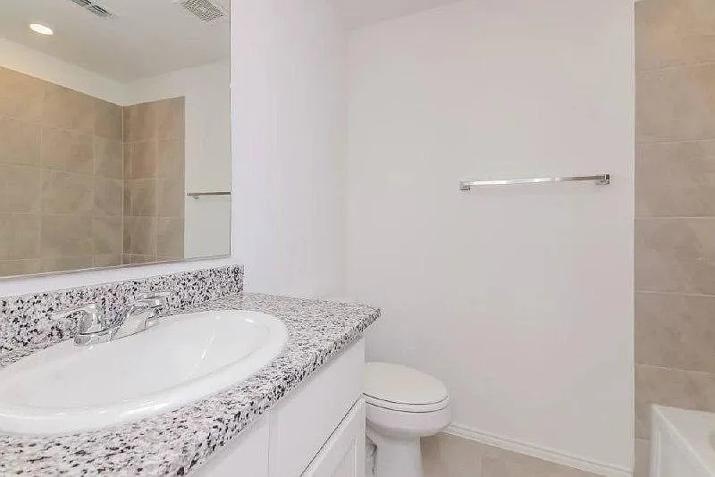 Building Photo - 795 Jupe Way