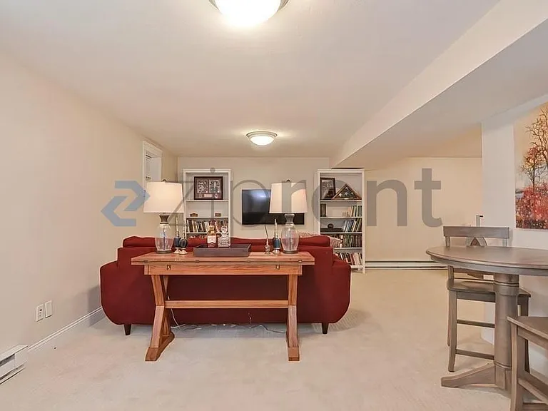 209 State St — Photo 18
