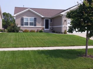 6309 Ridgewood Meadows Ln NE, Cedar Rapids, IA 52411