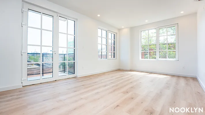 Rented by Nooklyn NYC LLC | media 69