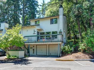 242 Foxtail Dr, Eugene, OR 97405