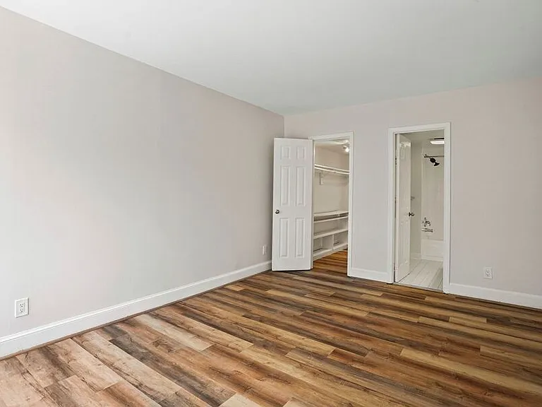 1825 T St NW #304 — Photo 16