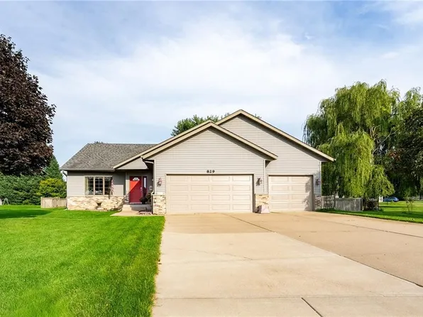 829 Bluff View Circle, Chippewa Falls, WI 54729