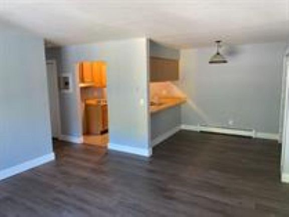 4th image of 267 Sanford St APT 2