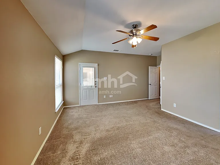 3445 Newgate St — Photo 9