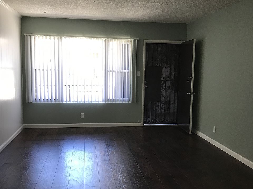 1st image of 3956 Stevely Ave APT 20
