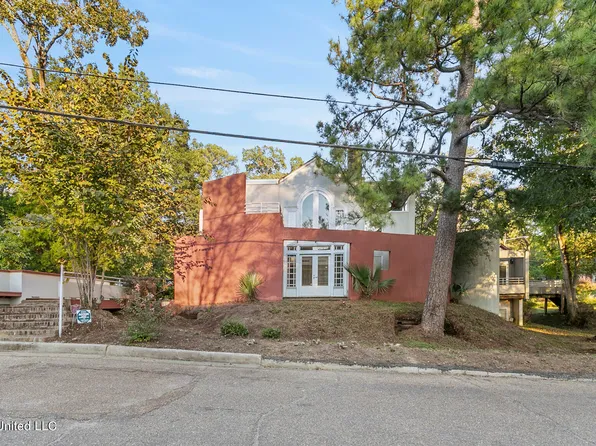 1402 Hazel St, Jackson, MS 39202