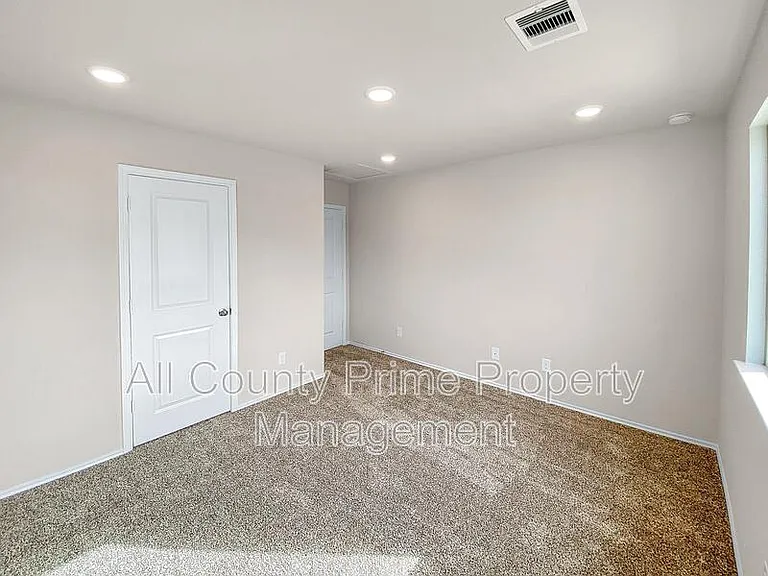 13071 Clear View Dr — Photo 18