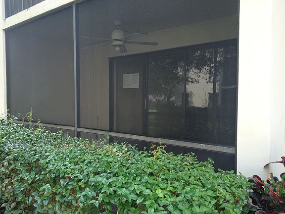 2nd image of 206 Foxtail Dr APT G1