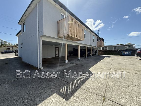3rd image of 2839 Del Camino Dr #D