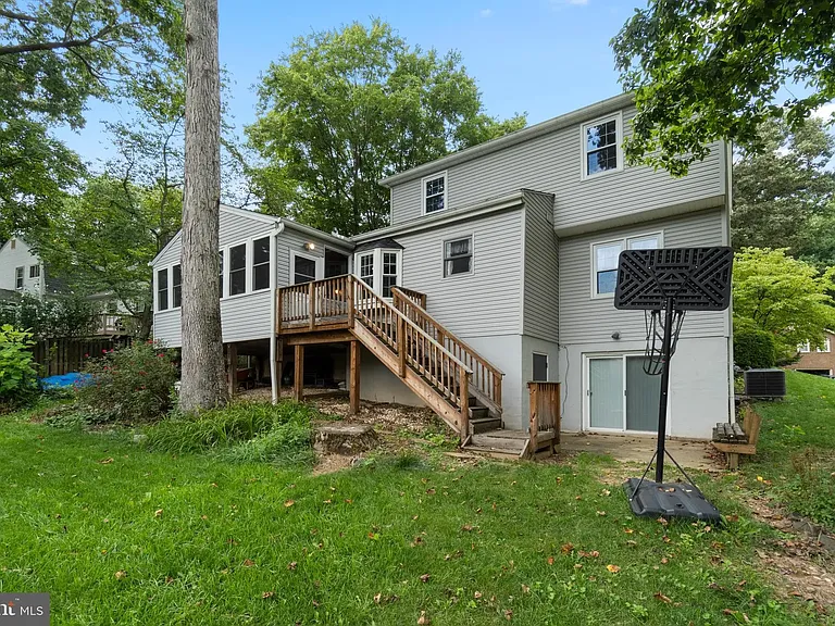 9707 Rossetti Ct — Photo 31