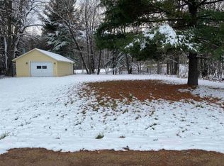 301 Lakeland Rd, Shawano, WI 54166