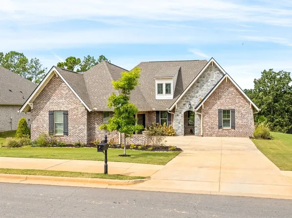 1071 Andrews Ave, Auburn, AL 36830