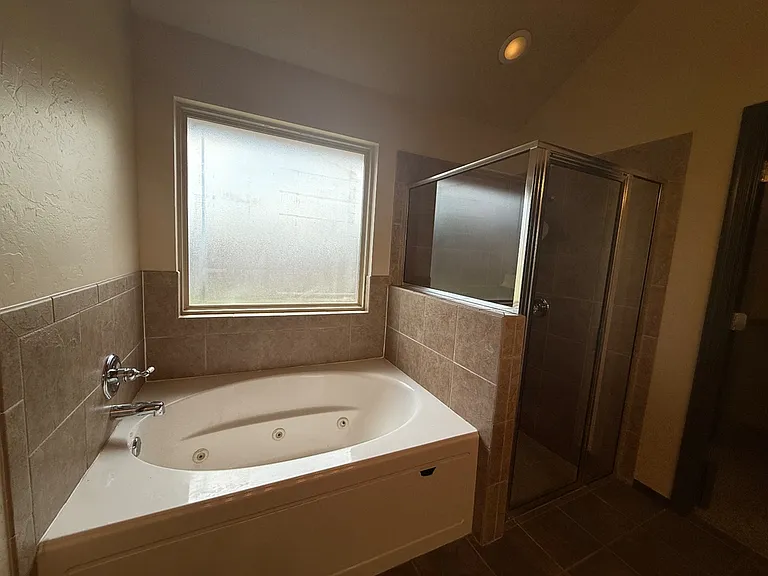 19132 Cottonwood Ct — Photo 22