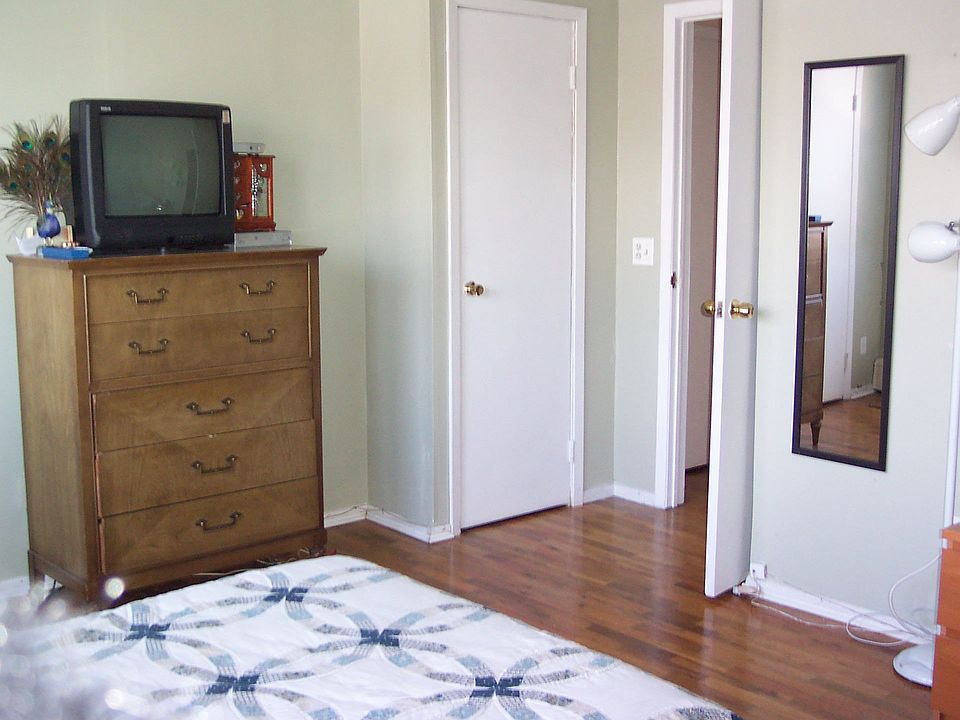 2nd image of 48 Whitman Ct