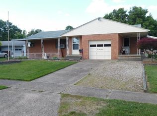 137 Riverview Dr, Marietta, OH 45750