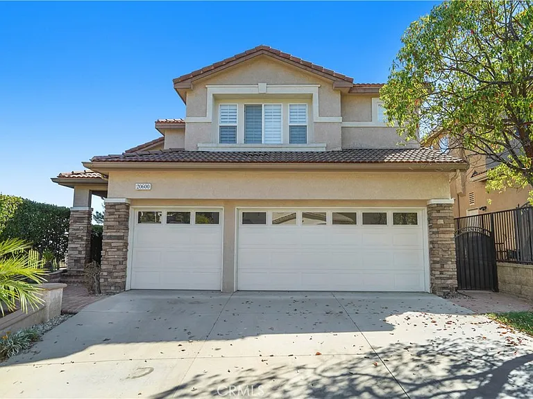 20600 Vercelli Way — Photo 2