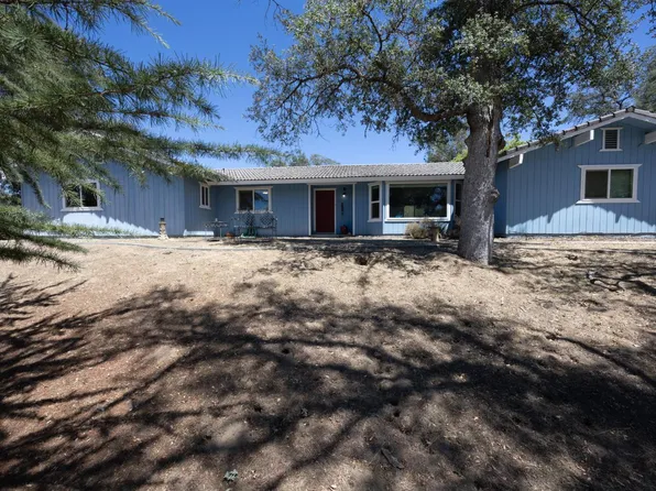 30311 Yosemite Springs Pr, Coarsegold, CA 93614