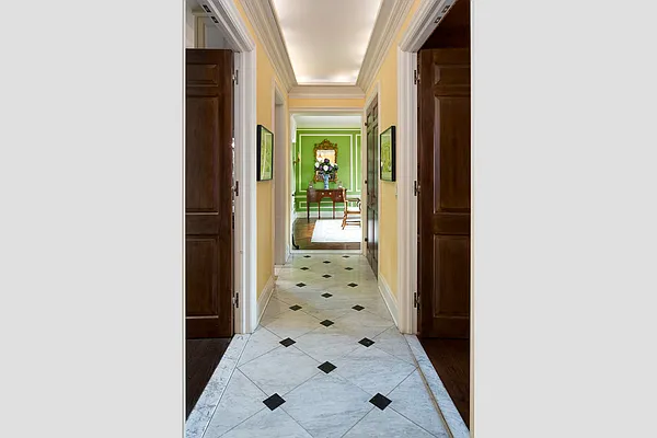 Sold by Stribling | media 2