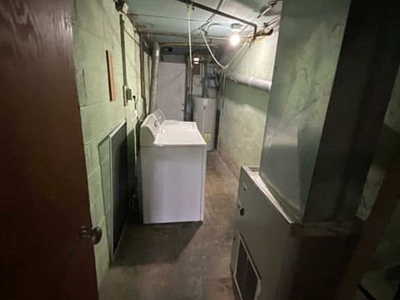 3rd image of 6812 Sylvester St